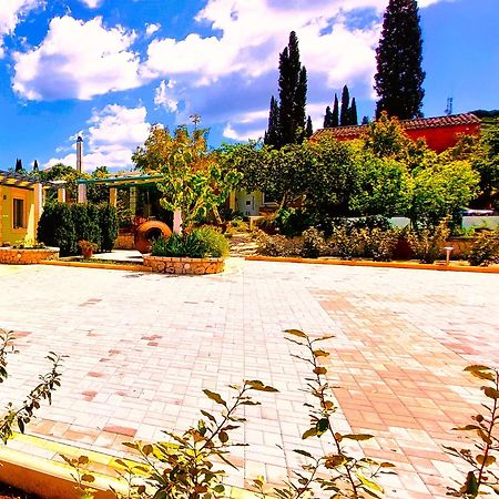 Iris Apartment Near Corfu Town 库托卡利恩 外观 照片