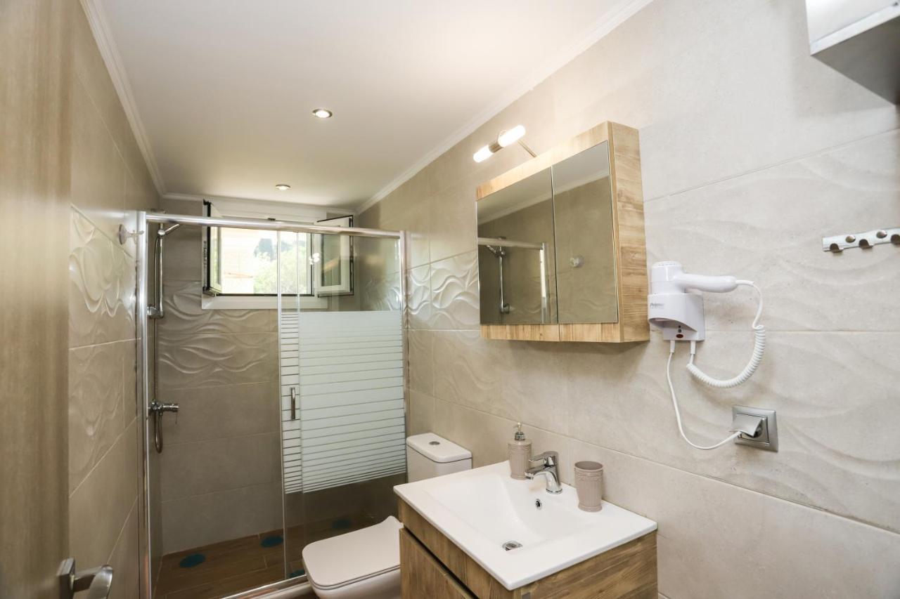 Iris Apartment Near Corfu Town 库托卡利恩 外观 照片