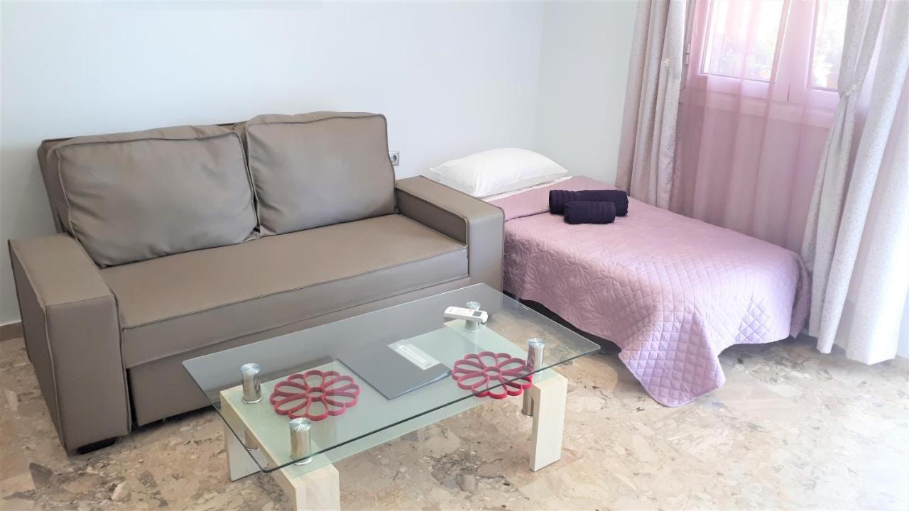 Iris Apartment Near Corfu Town 库托卡利恩 外观 照片